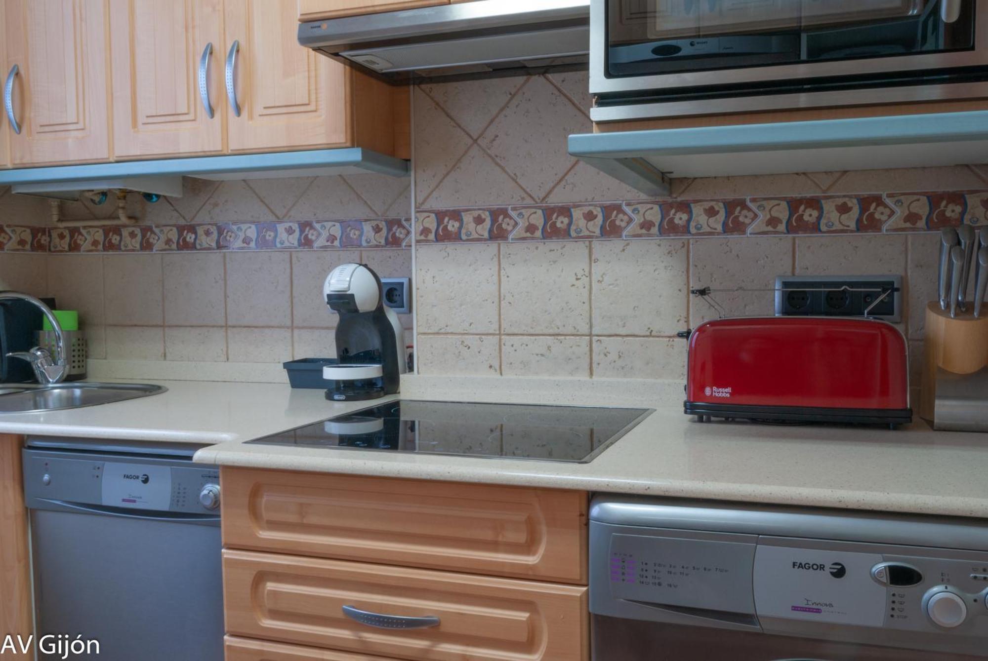 Apartament Av Premio Real 16 Gijón Zewnętrze zdjęcie