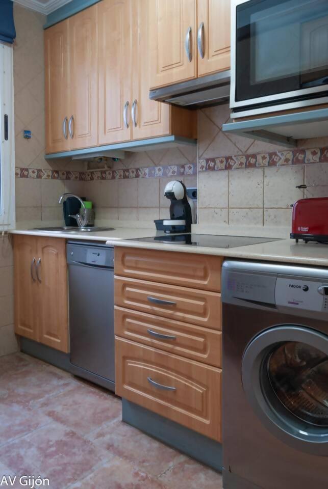 Apartament Av Premio Real 16 Gijón Zewnętrze zdjęcie