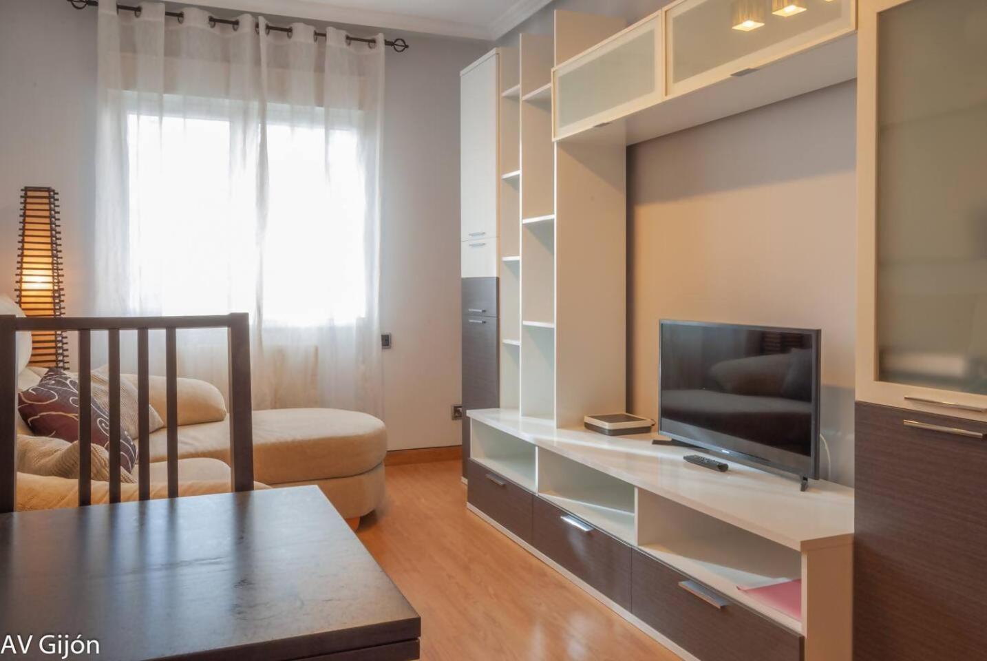 Apartament Av Premio Real 16 Gijón Zewnętrze zdjęcie